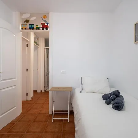 Resimar Ii Sunset Apartamento *
